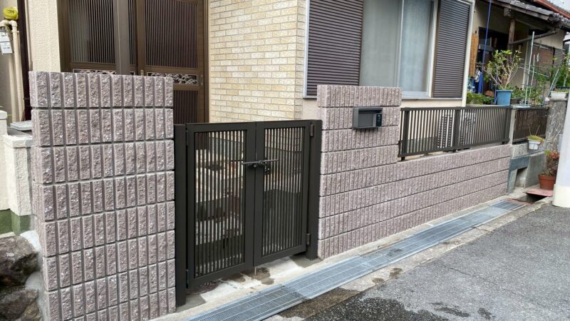 門柱と門扉の取替工事